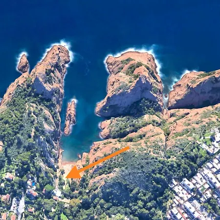 La Calanque De Figuerolles Ла-Сьота