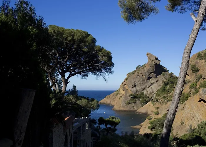 La Calanque De Figuerolles
