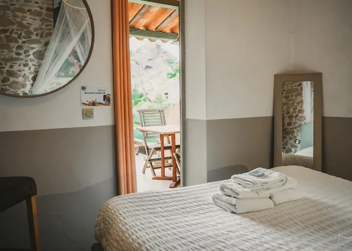 Hotel La Calanque De Figuerolles *